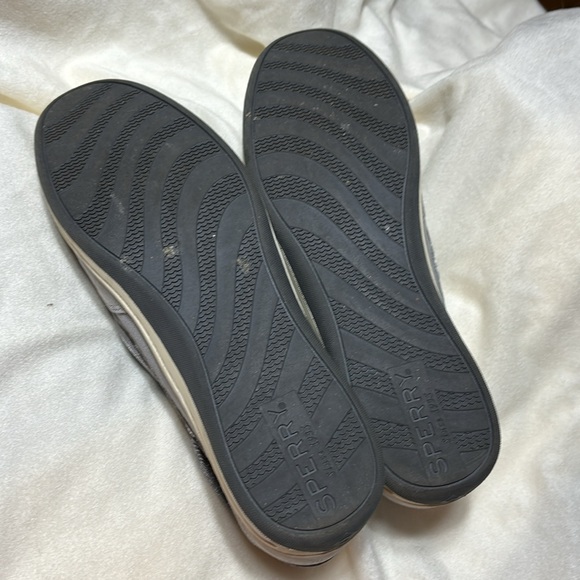Sperry gray deck shoes size 9 perfect condition with fabric sides - Picture 6 of 8